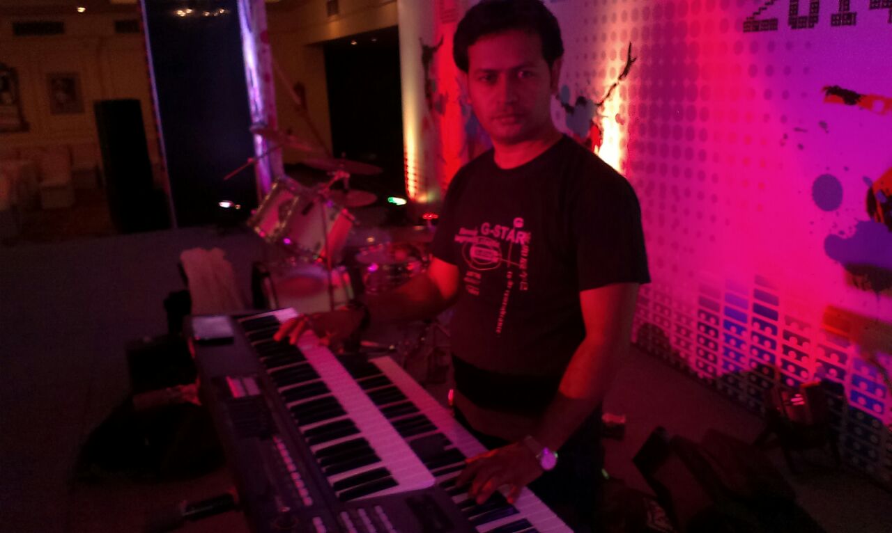 male keyboard players jenin palestine